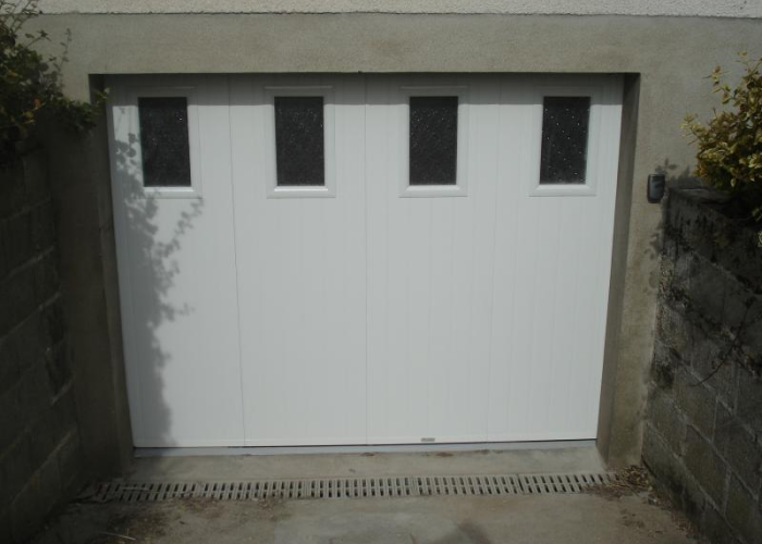 Entreprise Stephane Pinon Menuiseries Exterieures A Blois Installation De Porte De Garage